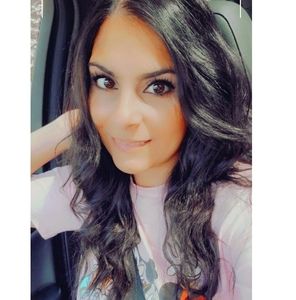 Meet your Posher, Amale